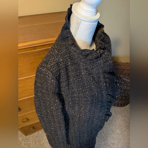 DKNY Women’s Sz 12 Ruffled Black & White Tweed Wool Blend Lined Coat DKNY Coat - Picture 8 of 13